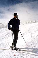 Андрей на склоне горы Тростяна в Карпатах, февраль99